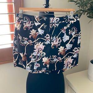 White House Black Market 5 Inch Shorts 8